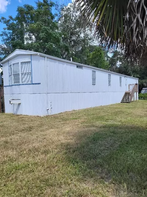 848 Center Ave, Brandon, FL 33511