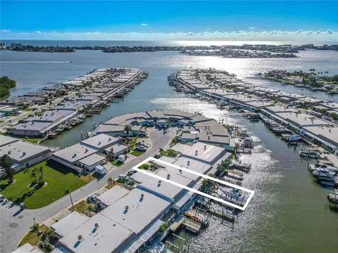 345 Boca Ciega Point Blvd, Saint Petersburg, FL 33708
