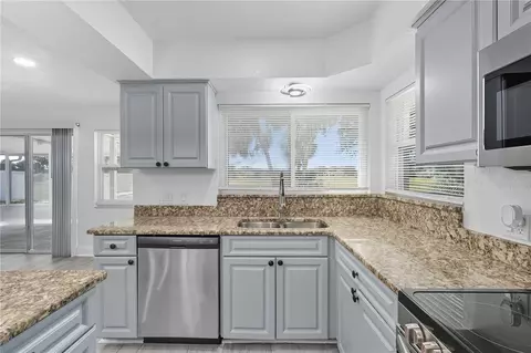 Kitchen - 577 Waterfall Dr, Spring Hill, FL 34608 photo 3 of 5