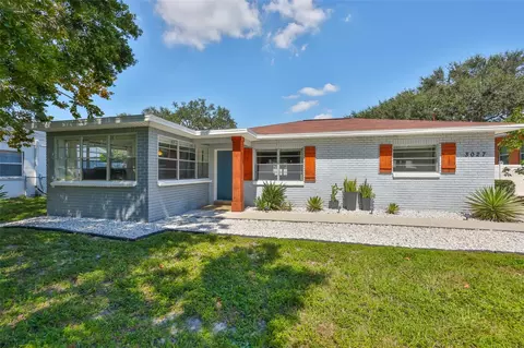 3027 W Napoleon Ave, Tampa, FL 33611