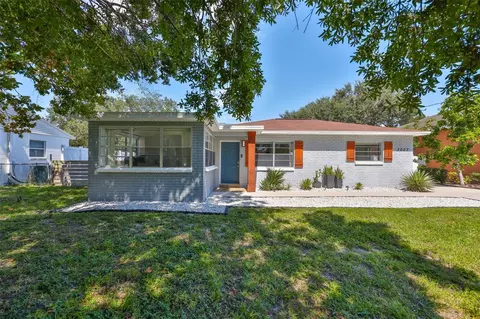 3027 W Napoleon Ave, Tampa, FL 33611