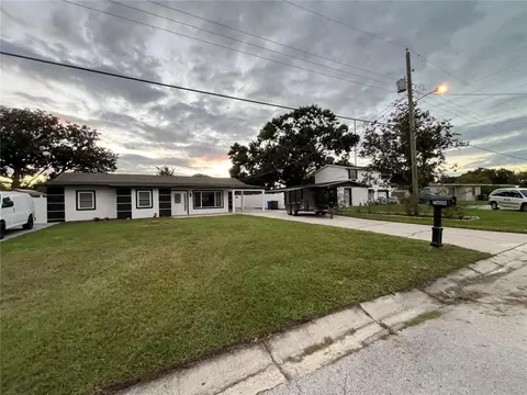 7608 Lakeside Blvd, Tampa, FL 33614