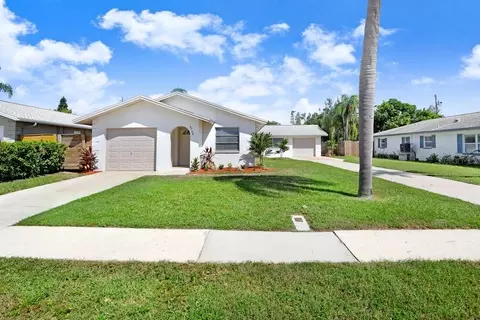 3166 Downing St, Clearwater, FL 33759