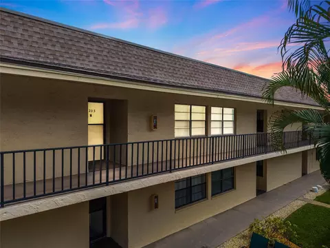 12300 Vonn Rd #9203, Largo, FL 33774