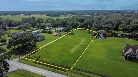 4801 Sleepy Hollow Ln, Plant City, FL 33565