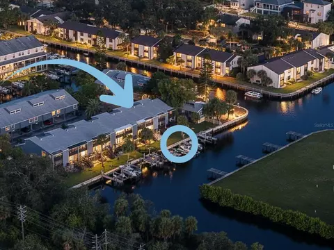 200 Meres Blvd #20, Tarpon Springs, FL 34689