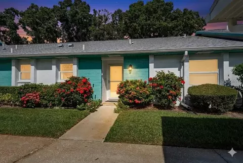 1109 Tartan Dr #C, Palm Harbor, FL 34684
