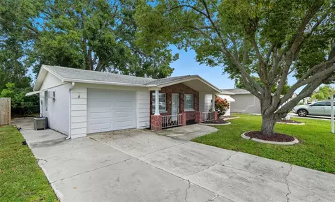 3125 Salisbury Dr, Holiday, FL 34691