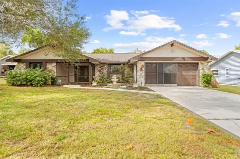 7401 Galloway Rd, Weeki Wachee, FL 34613