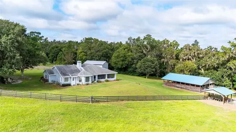 15833 Jessamine Rd, Dade City, FL 33523
