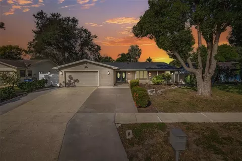 2568 Redwood Way, Clearwater, FL 33761