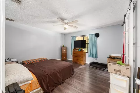 Bedroom - 3475 NE 43rd Pl, Ocala, FL 34479 photo 2 of 5