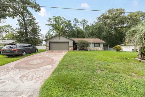 Exterior - 3475 NE 43rd Pl, Ocala, FL 34479 photo 3 of 13