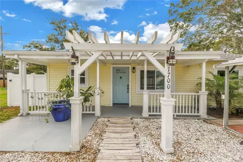 1700 Martin St, Largo, FL 33774