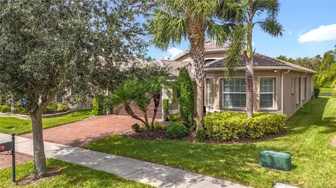 16113 Cape Coral Dr, Wimauma, FL 33598