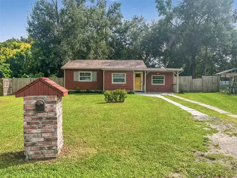 512 Green Cir, Fort Meade, FL 33841
