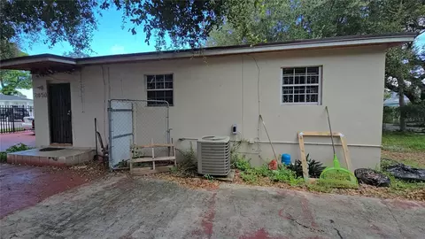 2050 NW 152nd Ter, Miami Gardens, FL 33054