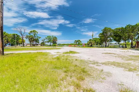5325 Treadway Dr, Port Richey, FL 34668