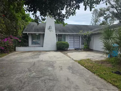 10189 133rd Ct, Seminole, FL 33776