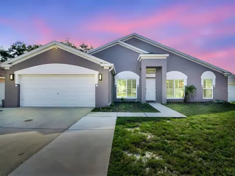 1703 Blue Lake Ct, Tarpon Springs, FL 34689