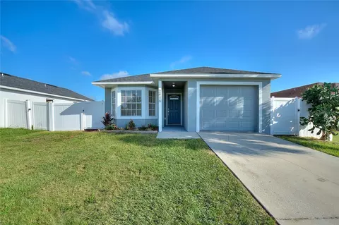 2416 N Crystal Lake Dr, Lakeland, FL 33801