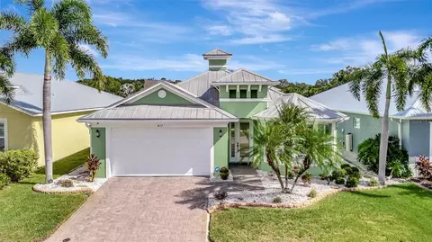 417 Bahama Grande Blvd, Apollo Beach, FL 33572