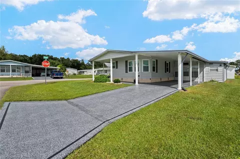 5802 Cheyenne St, Zephyrhills, FL 33542