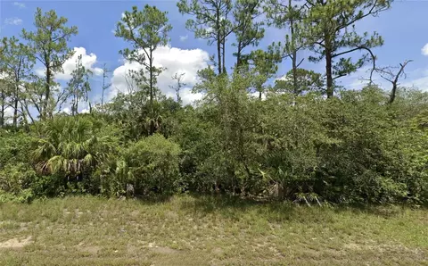 520 Lakeridge Blvd, Lehigh Acres, FL 33972