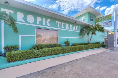 11730 Gulf Blvd #4, Treasure Island, FL 33706