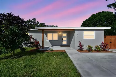 1734 Maiden Ln, Largo, FL 33774