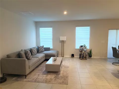 Living - 10516 Daybreak Gln, Parrish, FL 34219 photo 1 of 3