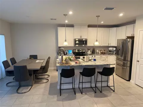Kitchen - 10516 Daybreak Gln, Parrish, FL 34219 photo 1 of 3