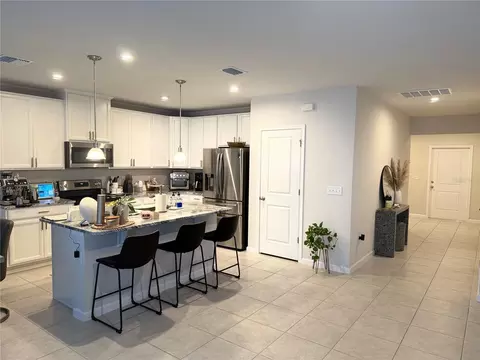 Entry Way - 10516 Daybreak Gln, Parrish, FL 34219 photo 2 of 2