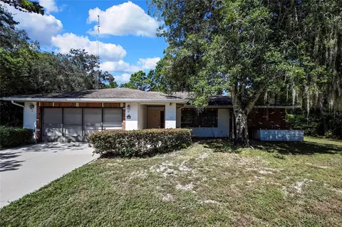 59 61 Oak Village Blvd, Homosassa, FL 34446
