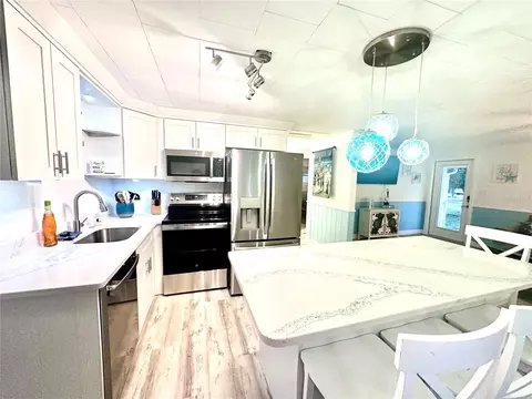 Kitchen - 4016 Eagle Nest Dr, Hernando Beach, FL 34607 photo 5 of 10