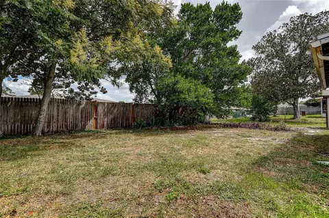 Exterior - 6237 Dalton St, Spring Hill, FL 34606 photo 7 of 10