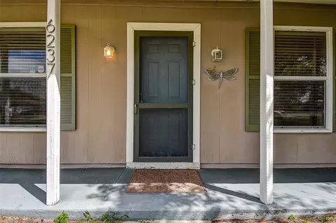 Exterior - 6237 Dalton St, Spring Hill, FL 34606 photo 6 of 10