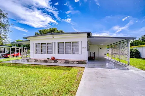 37930 Date Palm Dr, Zephyrhills, FL 33542
