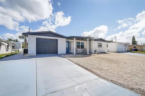 1516 Sentinel St, Holiday, FL 34690