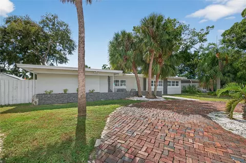 6400 Pelican Dr S, Saint Petersburg, FL 33707