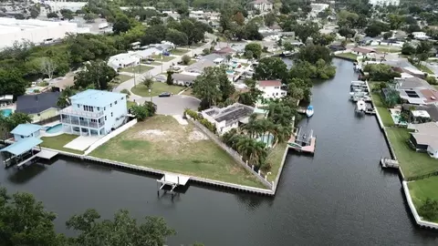 8719 Driftwood Dr, Tampa, FL 33615