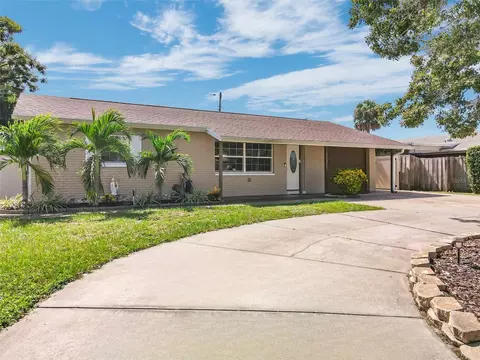 11210 102nd Ter, Seminole, FL 33778