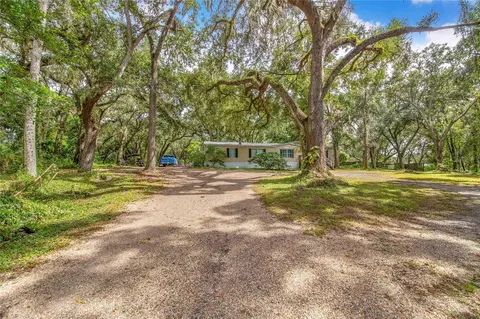 2852 Tom Brewer Ln, Plant City, FL 33566