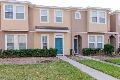 8951 Walnut Gable Ct, Riverview, FL 33578