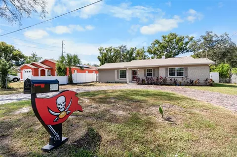 8008 N Gomez Ave, Tampa, FL 33614
