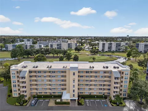 3730 Pinebrook Cir #408, Bradenton, FL 34209