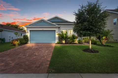 747 W Bayshore Dr, Tarpon Springs, FL 34689