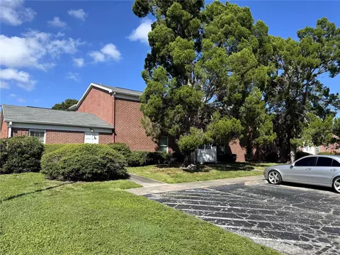 8520 9th Way N #B, Saint Petersburg, FL 33702