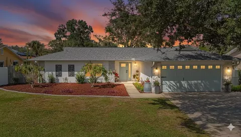 1404 Oleander Dr, Tarpon Springs, FL 34689