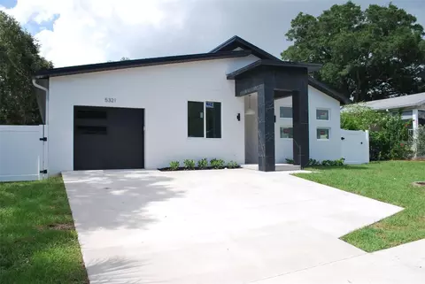 5514 Newton Ave S, Gulfport, FL 33707